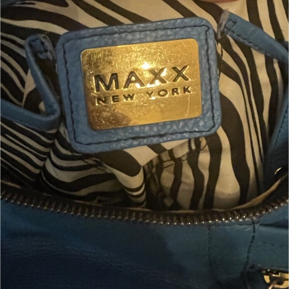 MAXX New York Handbag Blue Purse - Picture 7 of 8